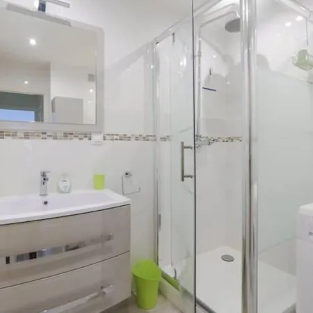 דירה Spacious 2 1 Bedroom Elegance Comfort For Two People ניס