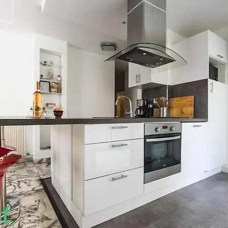 Spacious 2 1 Bedroom Elegance Comfort For Two People דירה *