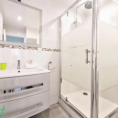Spacious 2 1 Bedroom Elegance Comfort For Two People