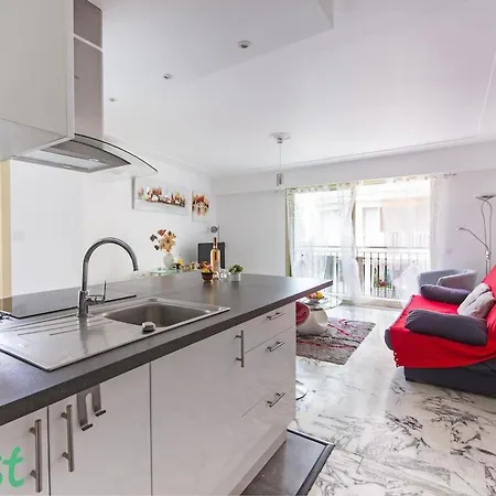Spacious 2 1 Bedroom Elegance Comfort For Two People דירה