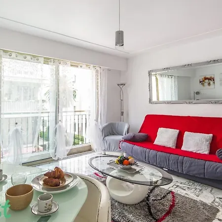 Spacious 2 1 Bedroom Elegance Comfort For Two People דירה ניס